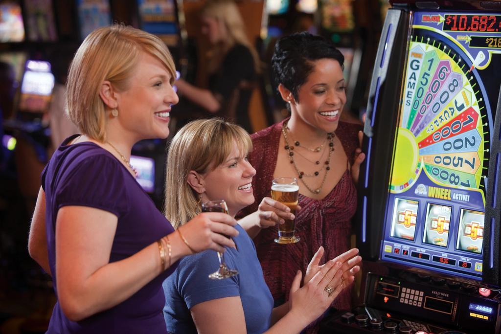 Hollywood Casino Joliet Hotel Extérieur photo